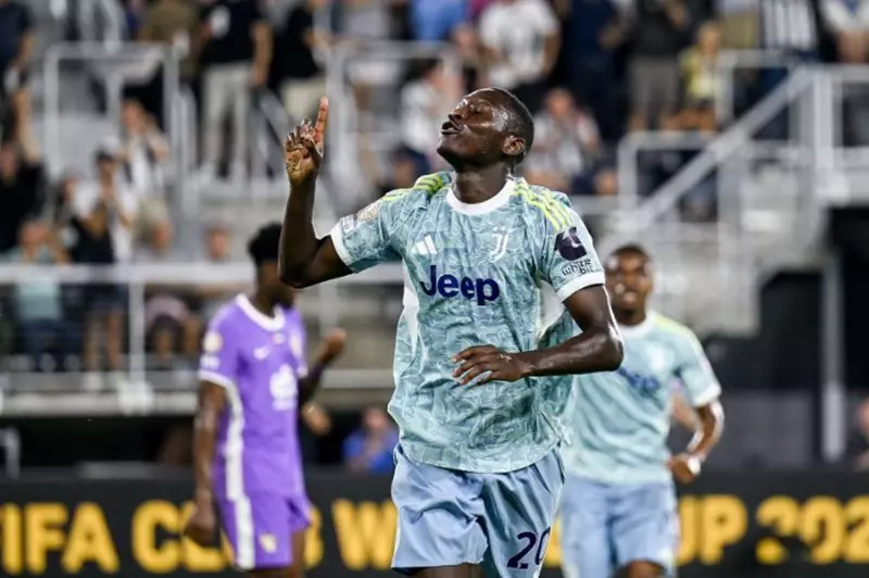 راندال كولو مواني لاعب يوفنتوس المعار من باريس راندال كولو مواني لاعب يوفنتوس المعار من باريس